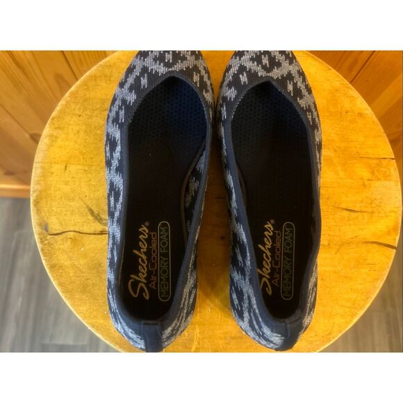 Skechers Air Cooled Memory Foam Pointed Toe Knit Flats Comfort Size 8 - Picture 5 of 8